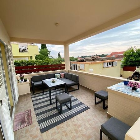 Lumar Holidays And Apartments Preko Εξωτερικό φωτογραφία