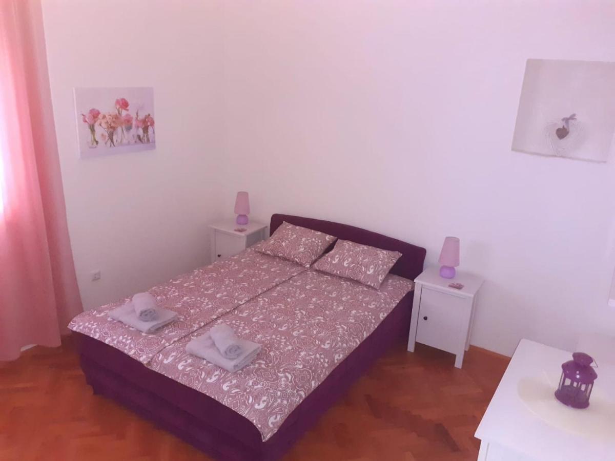 Lumar Holidays And Apartments Preko Εξωτερικό φωτογραφία